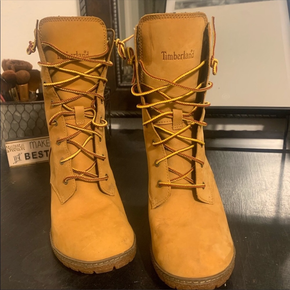 Timberland Boots - Picture 3 of 5
